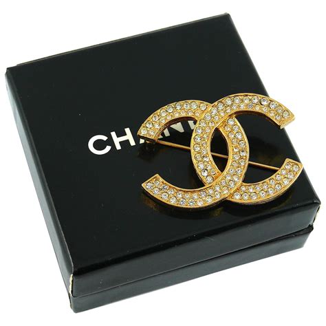 vintage chanel brooch.